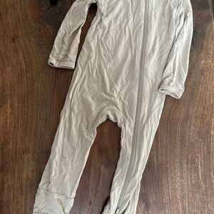 Kyte baby romper 12-18 months
